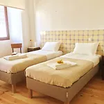 Casa Amarela Holiday home *
